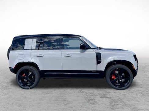 New 2026 Land Rover Defender 110 X AWD/4WD image 4
