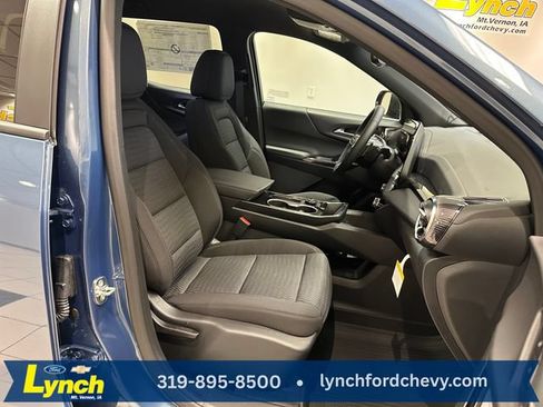 New 2027 Chevrolet Equinox LT w/ Safety and Technology Package AWD/4WD image 8
