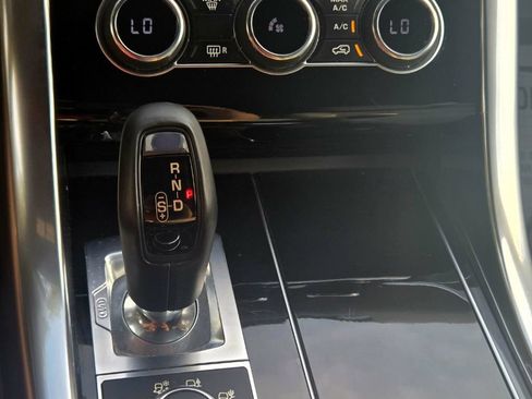 Used 2014 Land Rover Range Rover Sport HSE image 14