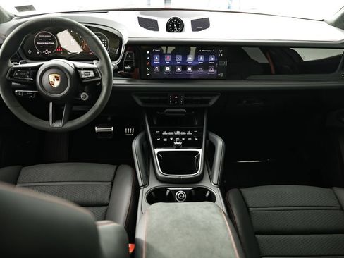 New 2026 Porsche Cayenne GTS image 28