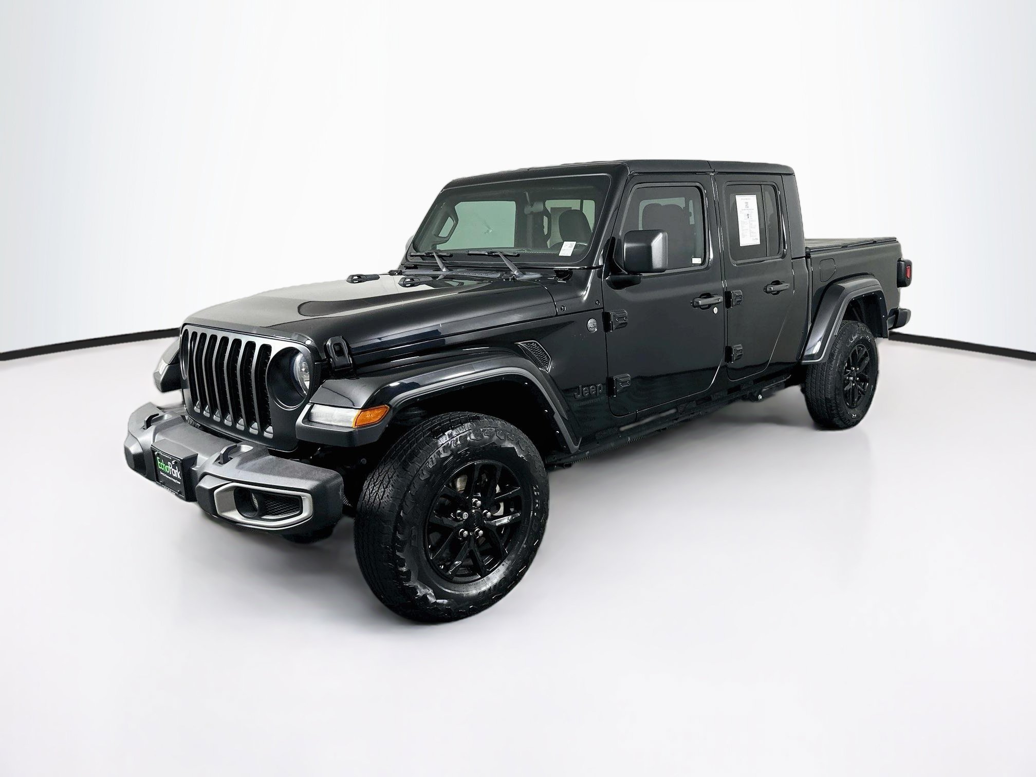 Used 2023 Jeep Gladiator Sport AWD/4WD image 3