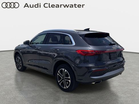 Used 2025 Audi Q5 Premium w/ Convenience Package AWD/4WD image 2