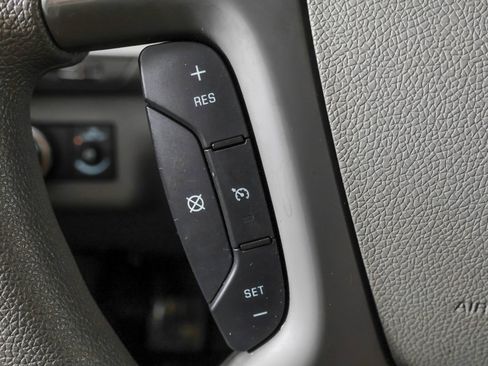 Used 2017 Chevrolet Traverse LS FWD image 26