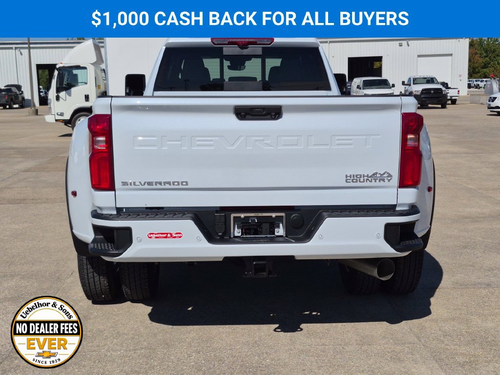 New 2026 Chevrolet Silverado 3500 High Country w/ High Country Premium Package AWD/4WD image 6
