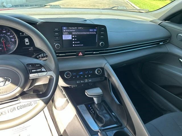 Used 2023 Hyundai Elantra SEL FWD image 21