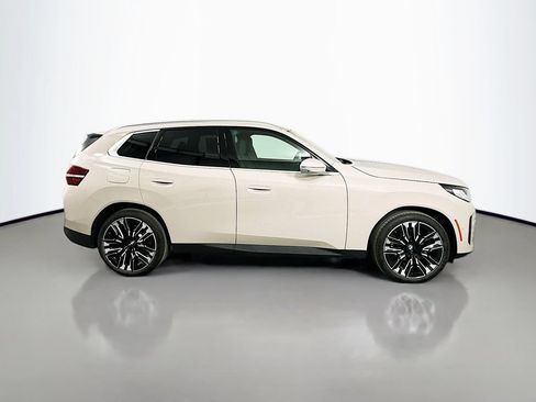 Used 2025 BMW X3 xDrive30i w/ Premium Package AWD/4WD image 4