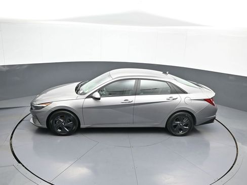 Certified 2023 Hyundai Elantra SEL w/ Preferred Accessory Package FWD image 40