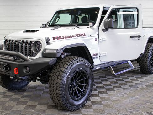 Used 2026 Jeep Gladiator Rubicon image 11