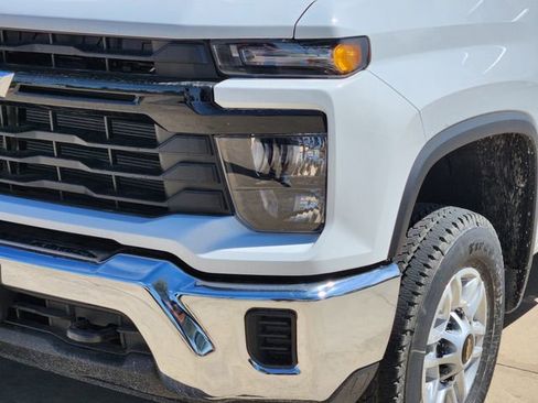 New 2026 Chevrolet Silverado 2500 W/T AWD/4WD image 16