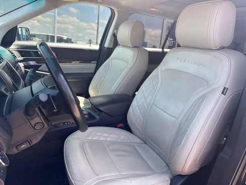 Used 2016 Ford Explorer Platinum AWD/4WD image 11