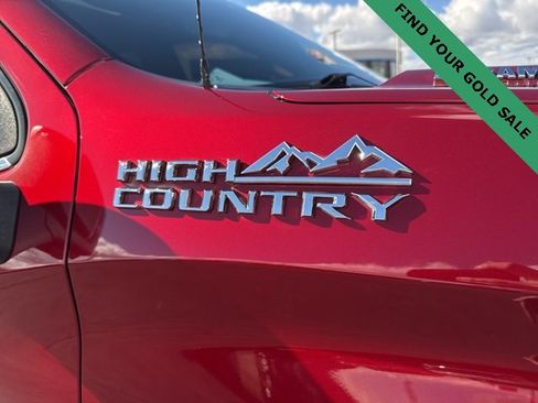 Used 2021 Chevrolet Silverado 1500 High Country w/ Technology Package image 10