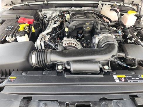 Used 2025 Jeep Gladiator Sport AWD/4WD image 32