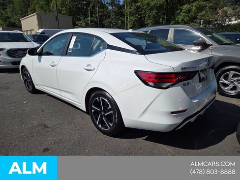 Used 2024 Nissan Sentra SV FWD image 8