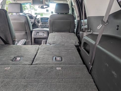 Used 2019 Chevrolet Suburban Premier AWD/4WD image 28