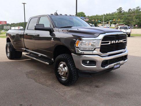 Used 2021 RAM 3500 Lone Star w/ Level 1 Equipment Group AWD/4WD image 4