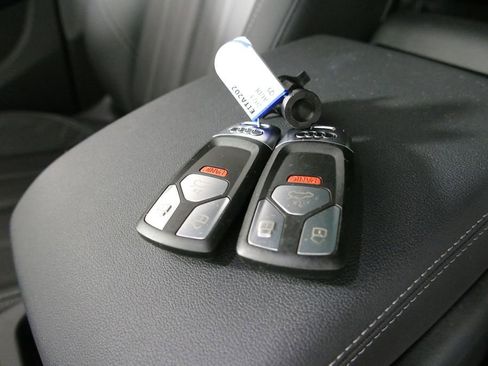 Used 2023 Audi Q5 2.0T Premium Plus w/ Premium Plus Package image 23