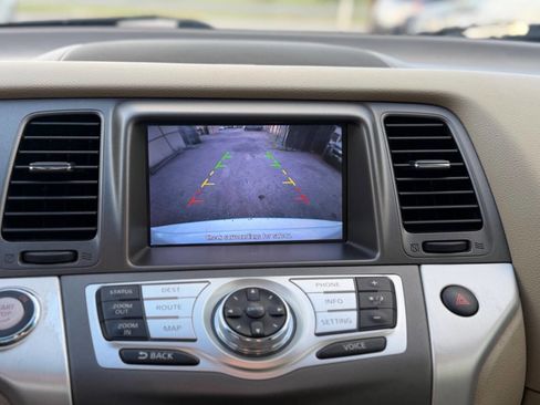 Used 2012 Nissan Murano SL w/ Navigation Pkg image 10