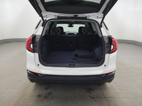 Used 2020 GMC Terrain SLT w/ Preferred Package image 29