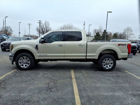 Used 2017 Ford F250 Lariat w/ Lariat Ultimate Package image 38