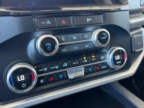 Used 2024 Ford Expedition Max XLT RWD image 29