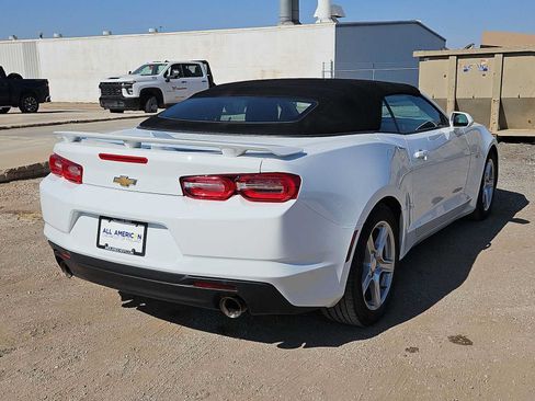 Used 2023 Chevrolet Camaro LT RWD image 8