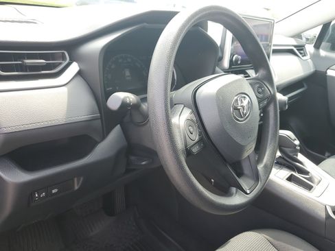 Certified 2023 Toyota RAV4 LE FWD image 19