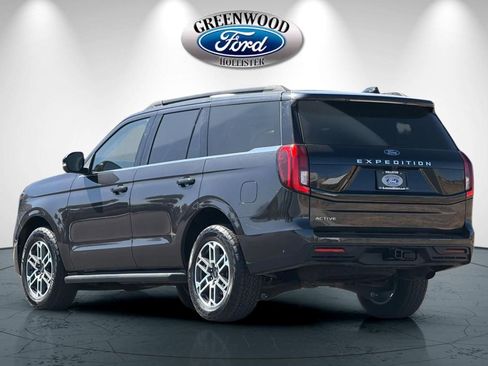 Certified 2025 Ford Expedition Active AWD/4WD image 6