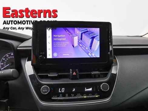 Used 2023 Toyota Corolla LE FWD image 11