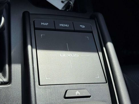 Used 2019 Lexus ES 300h w/ Accessory Package FWD image 23