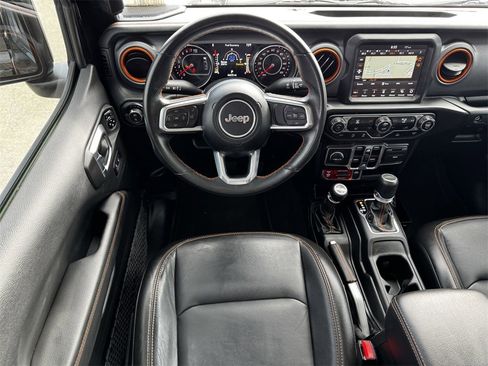 Used 2022 Jeep Gladiator Mojave image 13