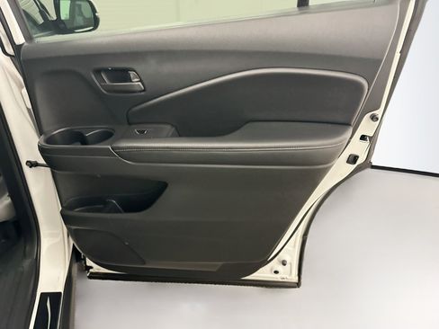 Used 2024 Honda Passport EX-L image 32