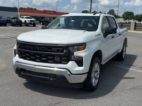 Used 2024 Chevrolet Silverado 1500 Custom AWD/4WD image 2