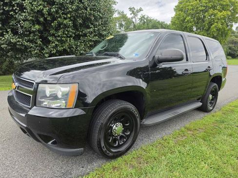 Used 2014 Chevrolet Tahoe 2WD image 2