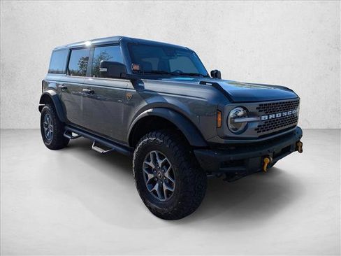 Used 2024 Ford Bronco Badlands AWD/4WD image 3