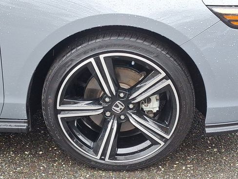 Used 2023 Honda Accord Sport image 8