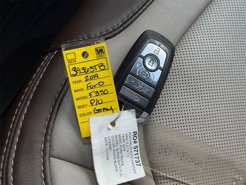 Used 2019 Ford F350 Limited image 41