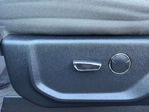 Used 2015 Ford F150 XLT w/ Equipment Group 301A Mid AWD/4WD image 21