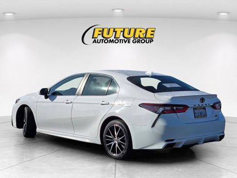 Certified 2024 Toyota Camry SE FWD image 7