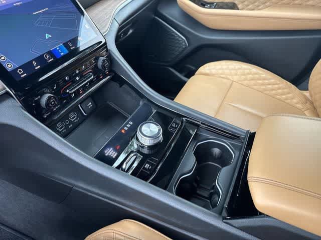 Used 2021 Jeep Grand Cherokee L Summit w/ Advanced Protech Group IV AWD/4WD image 29