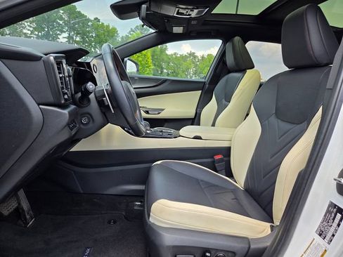 Used 2024 Lexus NX 350h AWD w/ Vision Package image 9