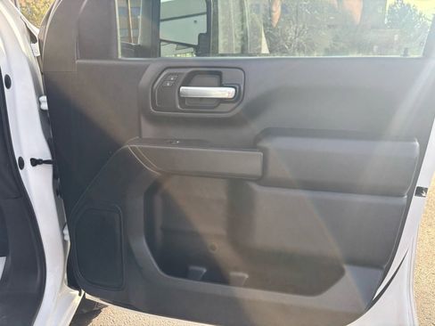 Used 2020 Chevrolet Silverado 2500 W/T w/ WT Fleet Convenience Package image 9