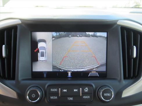 Used 2018 GMC Terrain Denali w/ Advanced Safety Package image 25