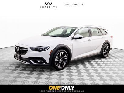 Used 2019 Buick Regal Essence w/ Driver Confidence Package I