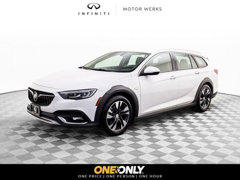 Used 2019 Buick Regal Essence w/ Driver Confidence Package I image 1