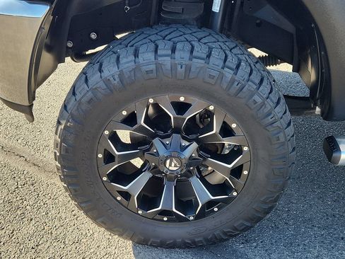 Used 2016 RAM 2500 Tradesman w/ Chrome Appearance Group AWD/4WD image 6