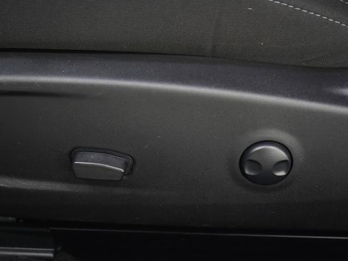 Used 2023 Dodge Challenger SXT w/ Blacktop Package image 16