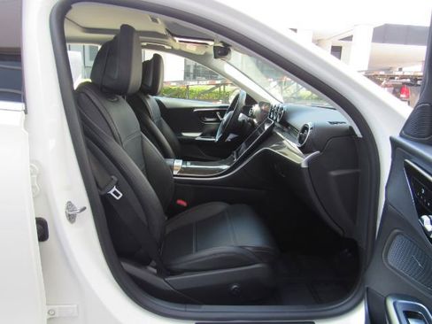 Used 2022 Mercedes-Benz C 300 Sedan image 22