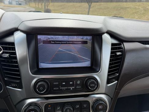 Used 2015 Chevrolet Suburban LTZ image 5