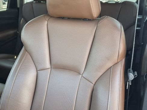 Used 2019 Subaru Ascent Touring AWD/4WD image 13