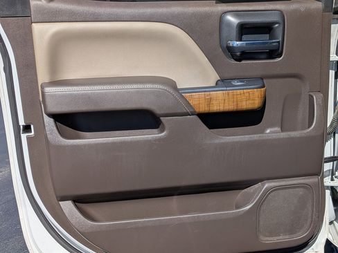 Used 2018 GMC Sierra 1500 SLT image 25